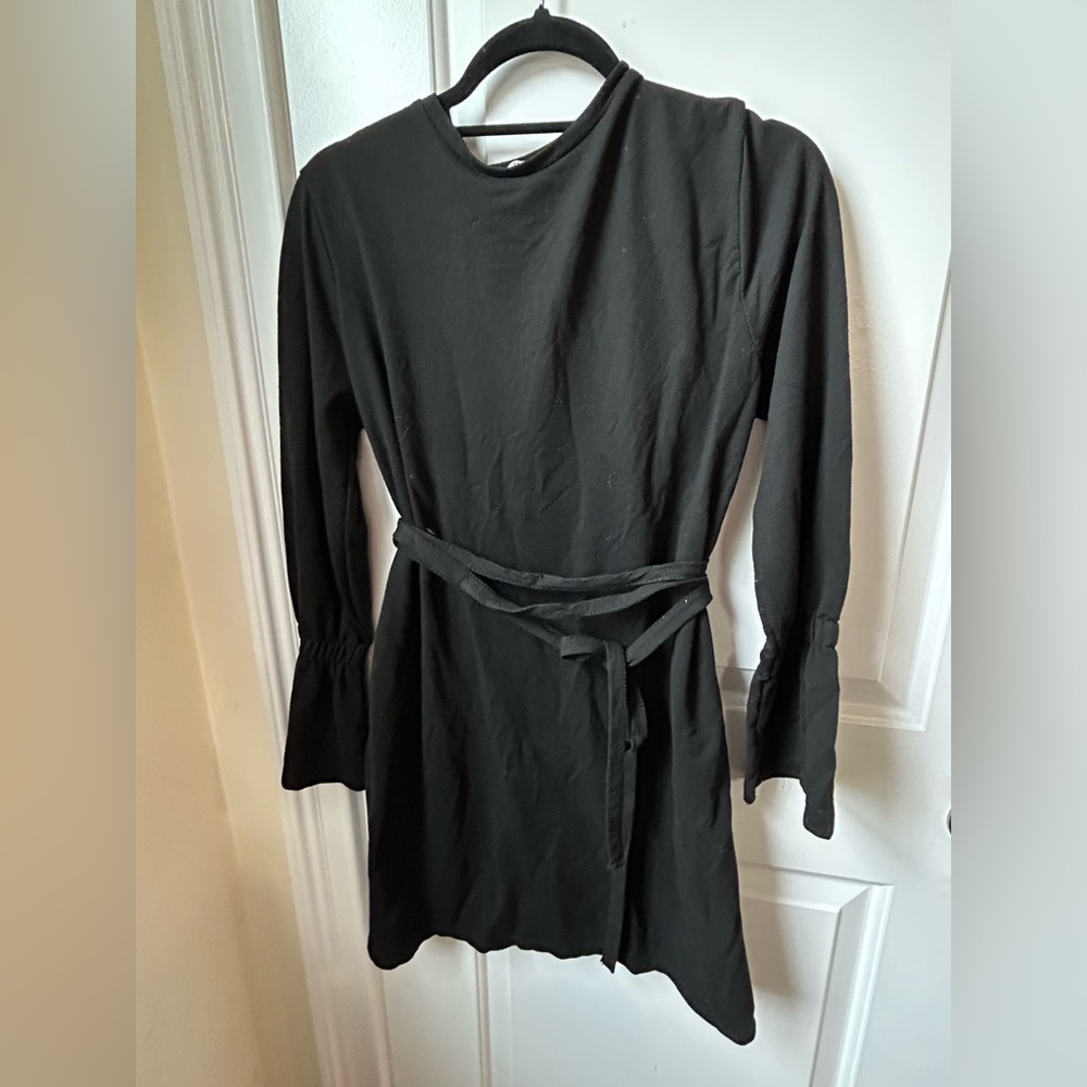 Black long sleeve Zara dress with belt